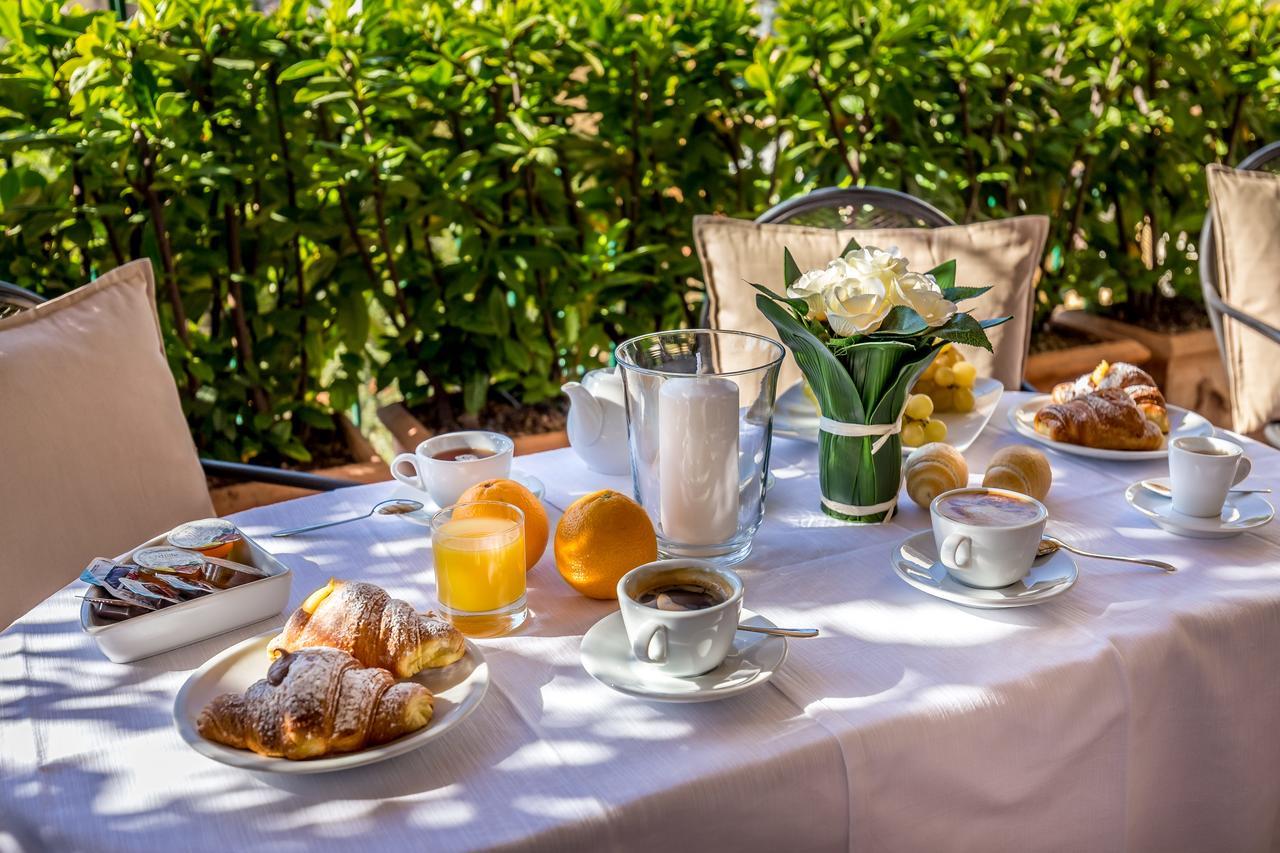 Hotel Emma Small Luxury Hotel Firenze Bagian luar foto